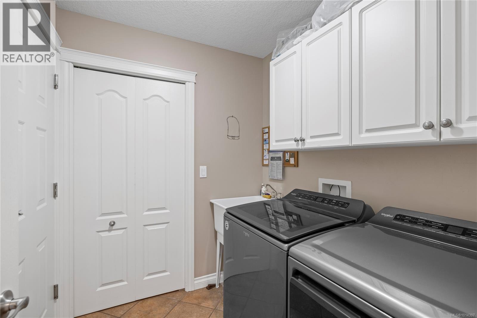 698 Abernathy Pl, Parksville
