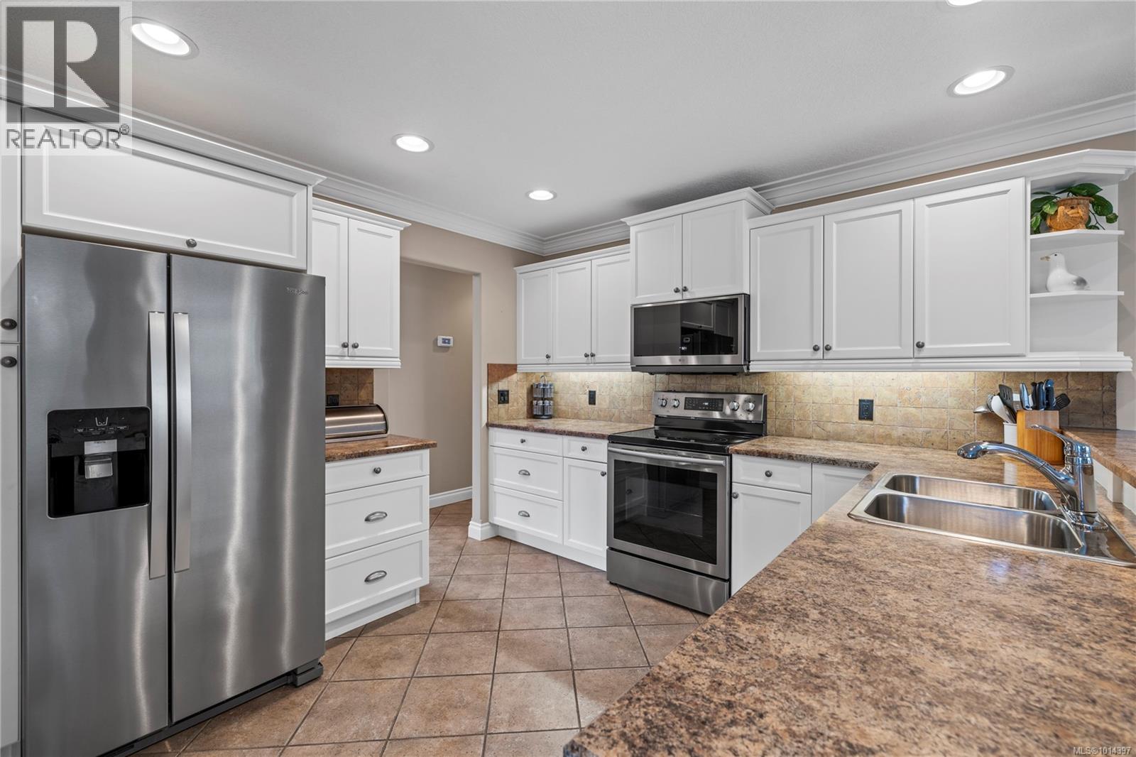 698 Abernathy Pl, Parksville