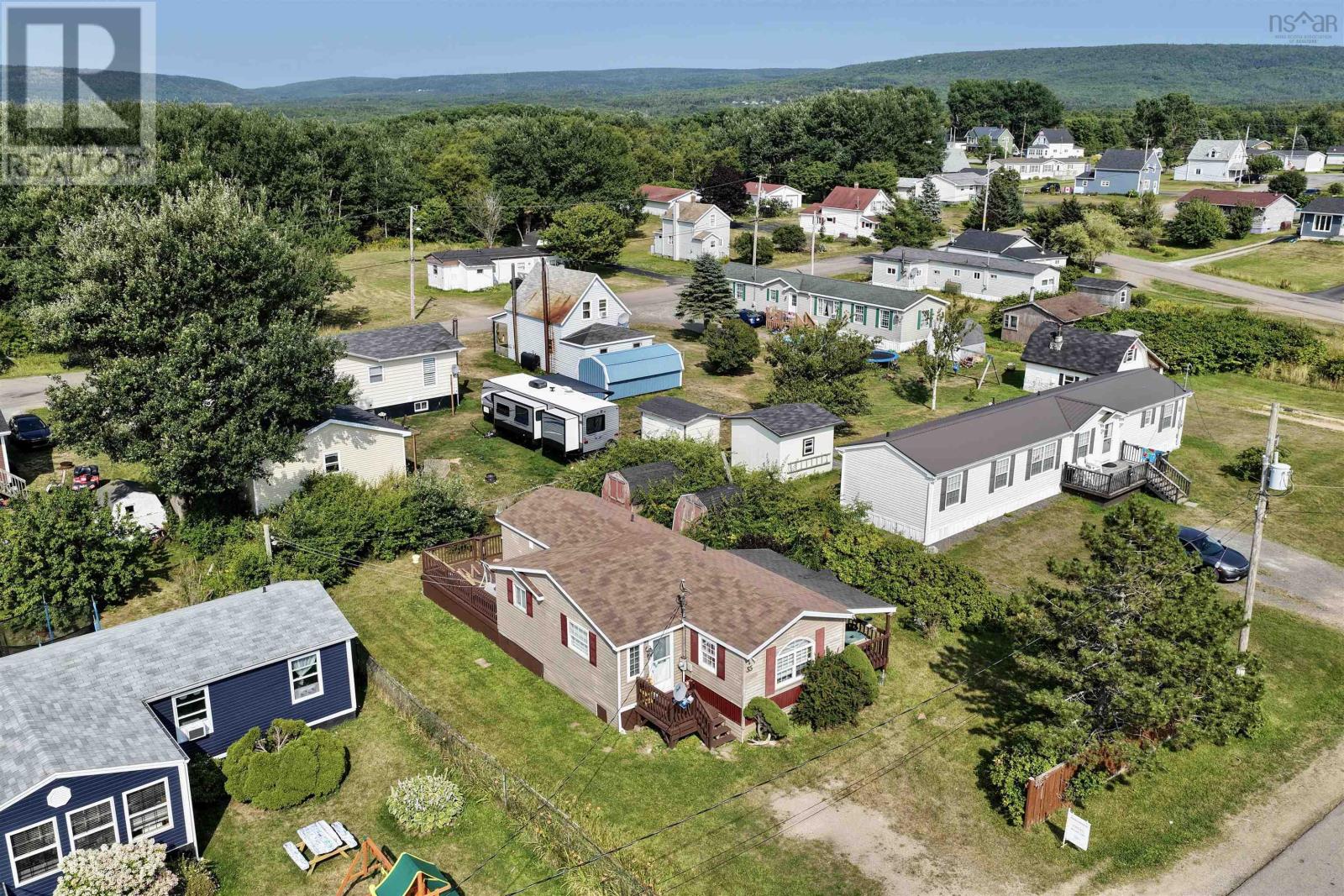 Property 5 of 29 of 35 Allan J Memorial Avenue