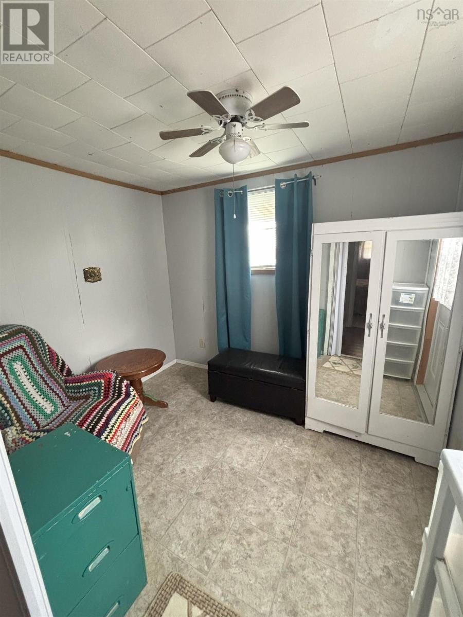 Property 22 of 29 of 35 Allan J Memorial Avenue