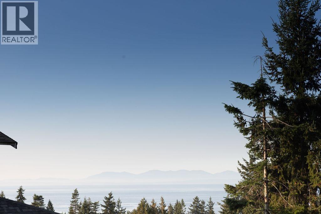 341 HARRY ROAD, Gibsons