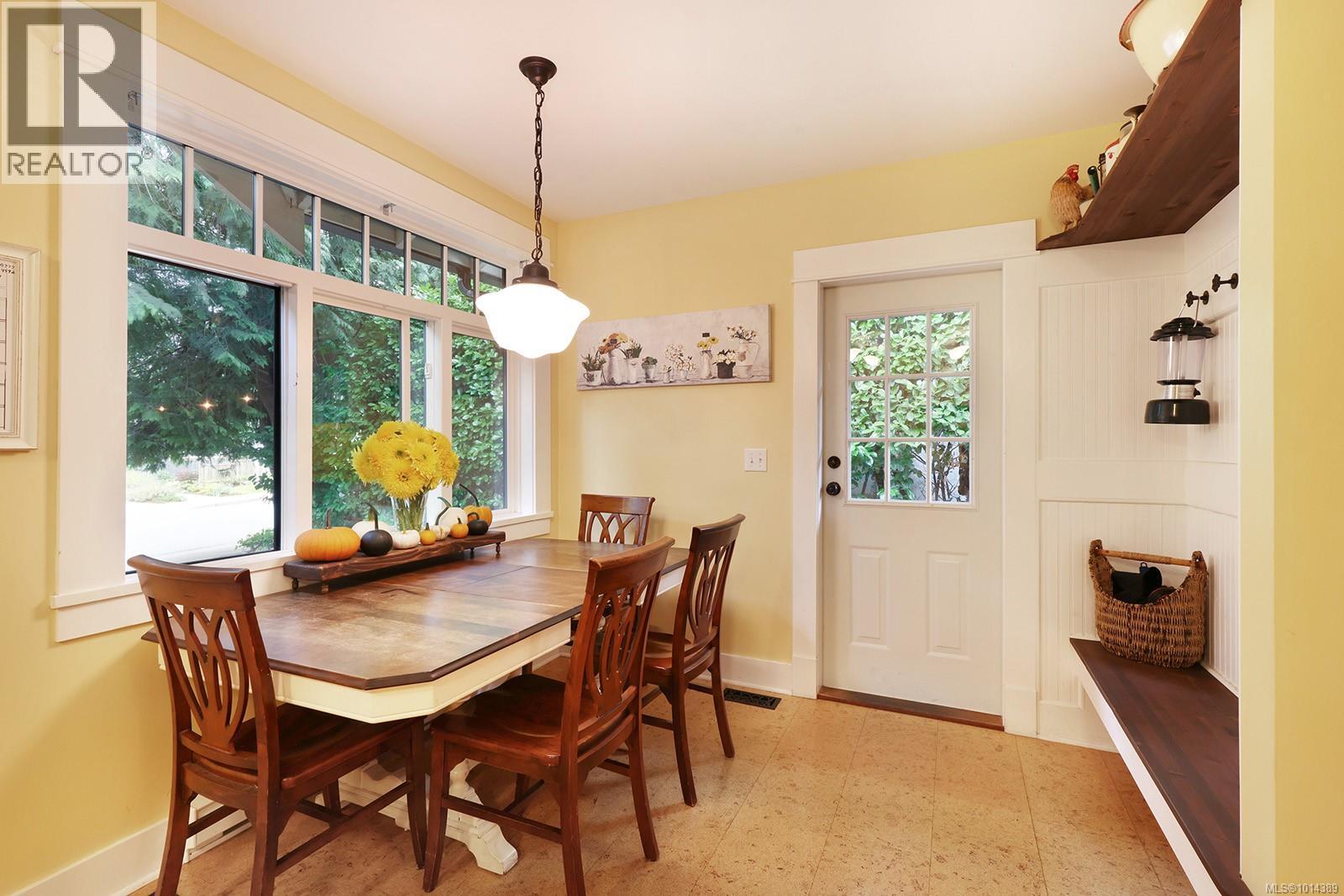 185 Duncan Ave, Courtenay