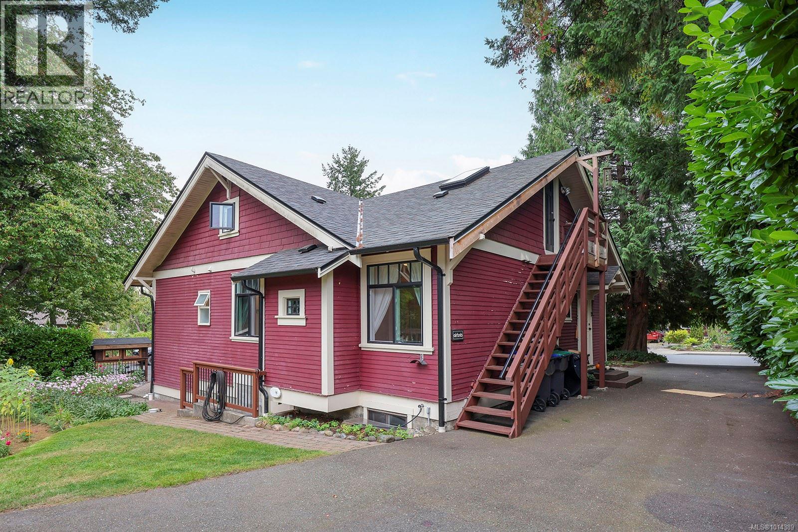 185 Duncan Ave, Courtenay