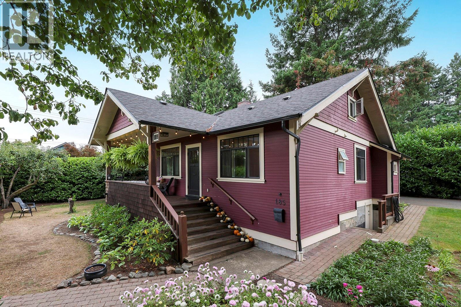 185 Duncan Ave, Courtenay