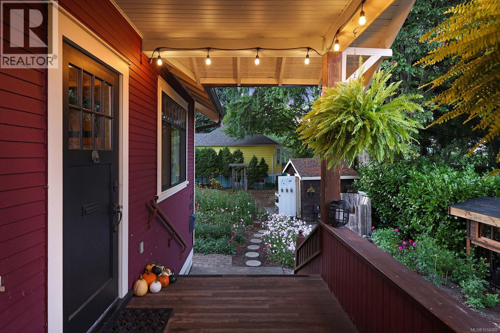 185 Duncan Ave, Courtenay