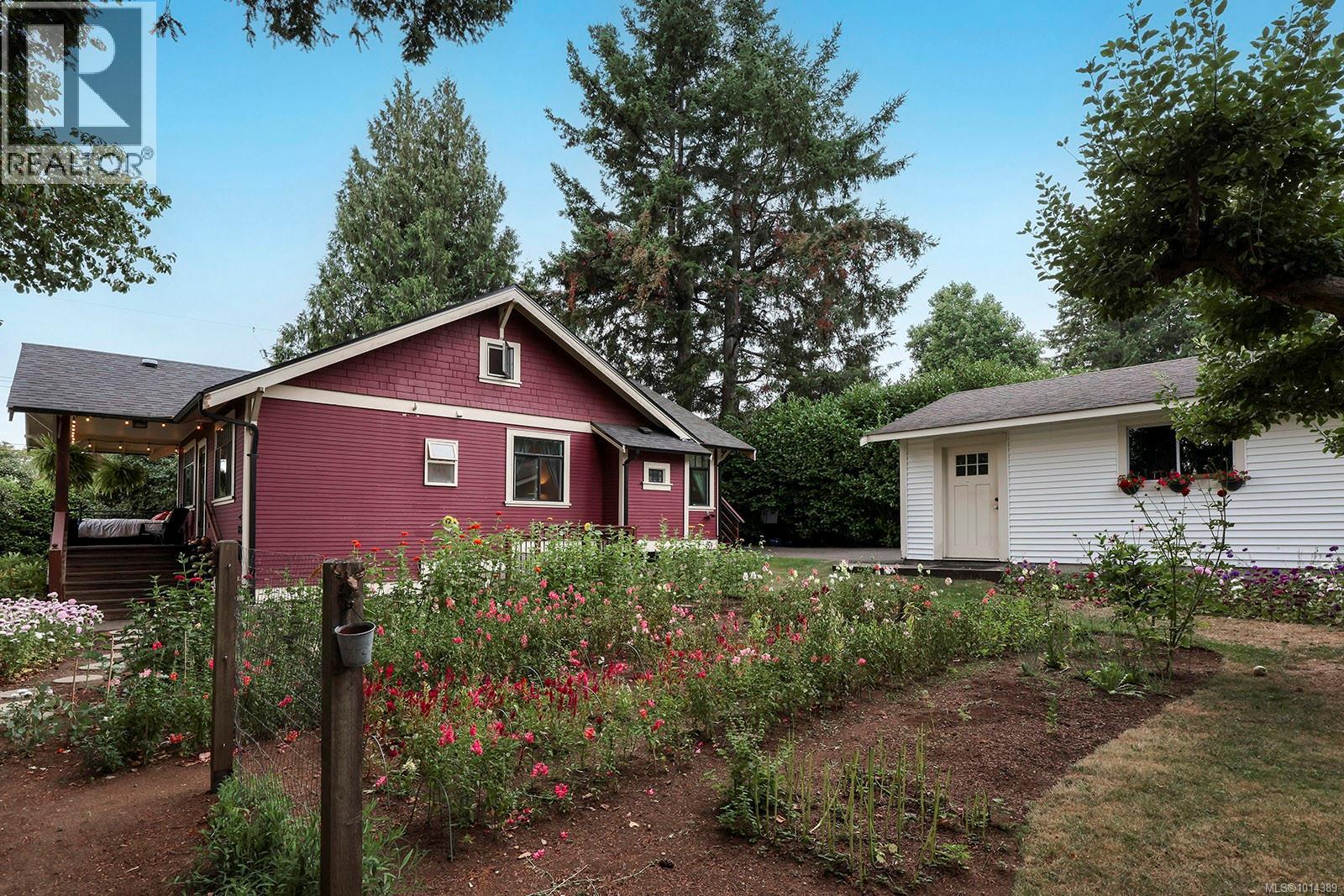 185 Duncan Ave, Courtenay