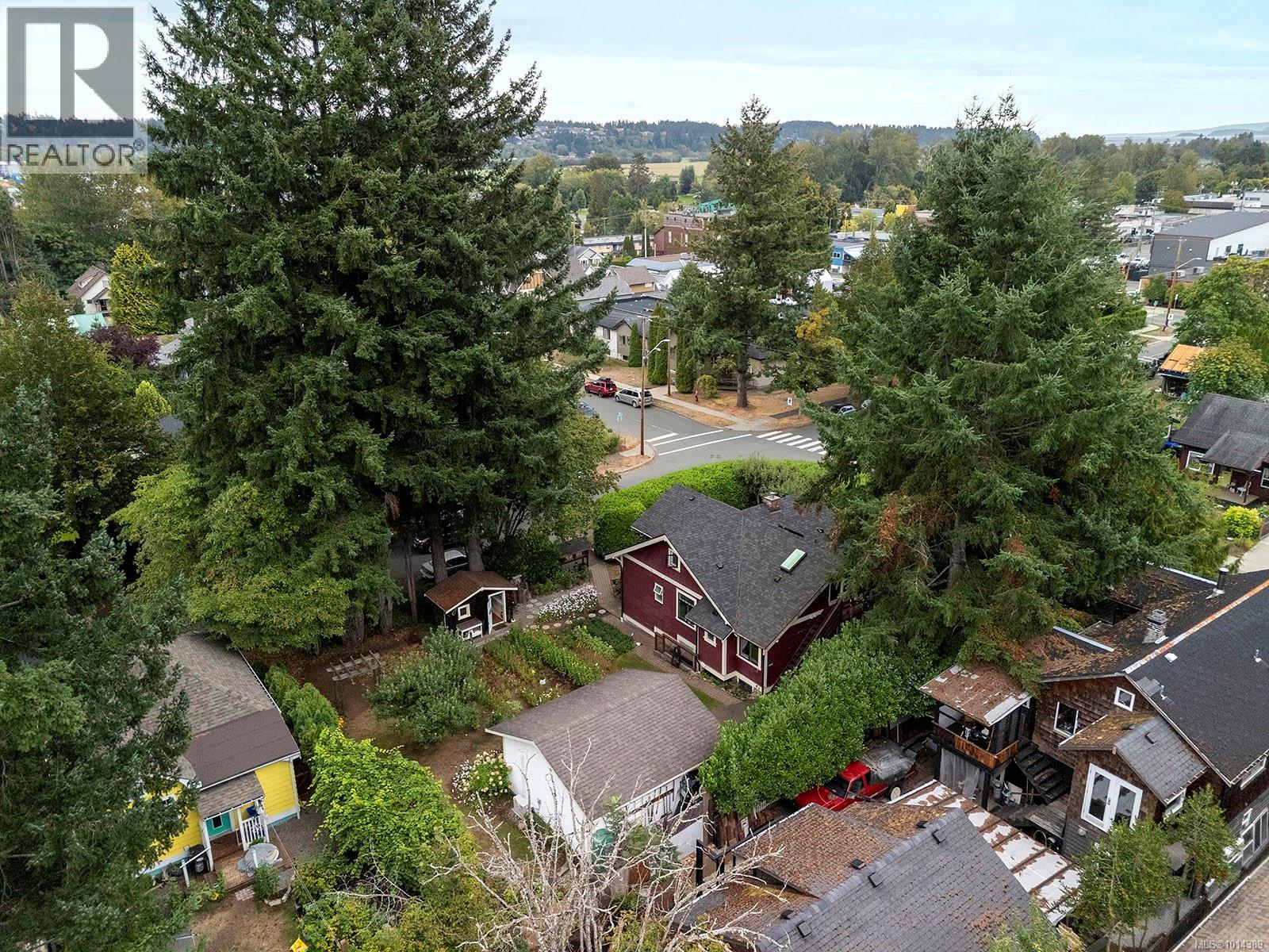 185 Duncan Ave, Courtenay