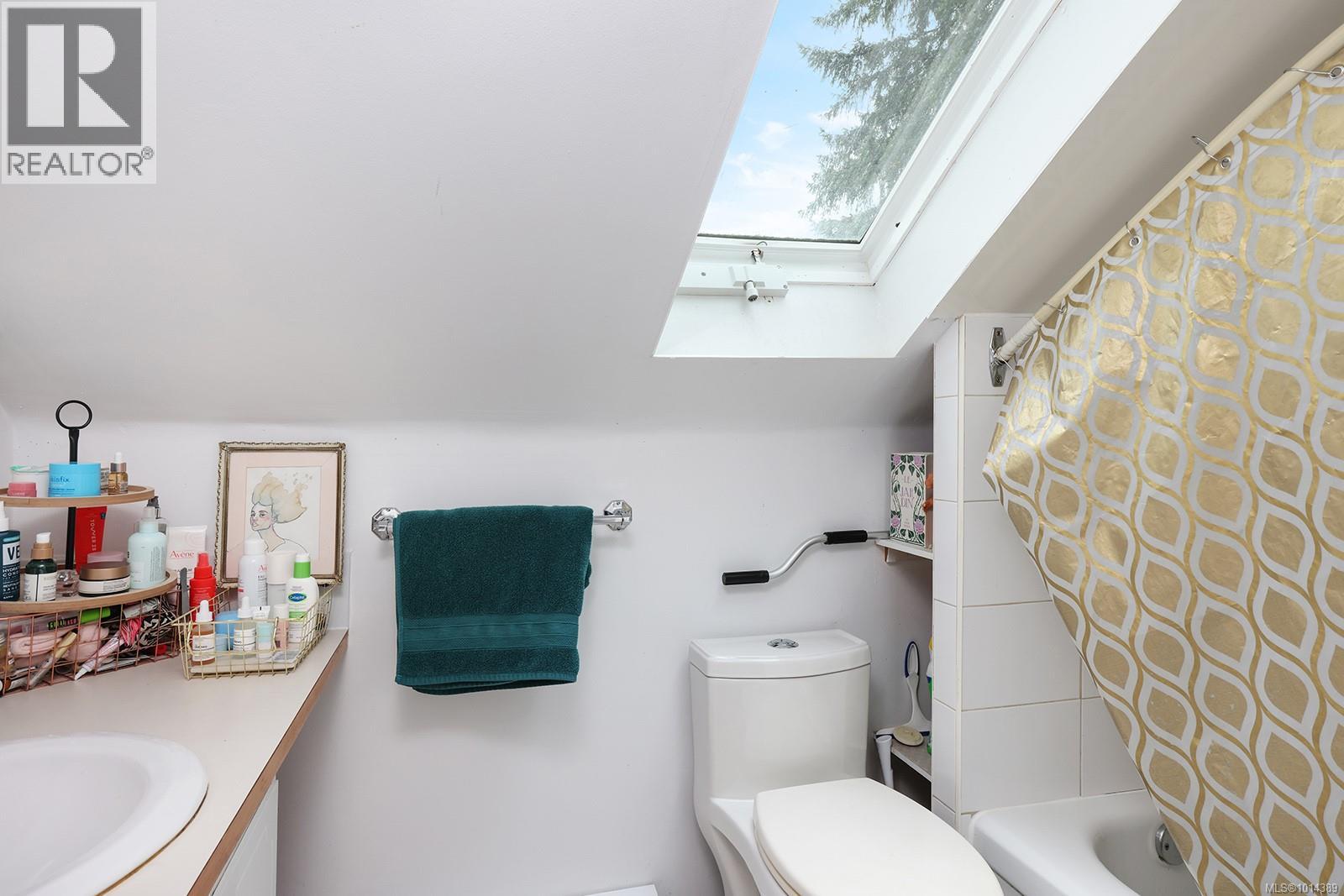 185 Duncan Ave, Courtenay