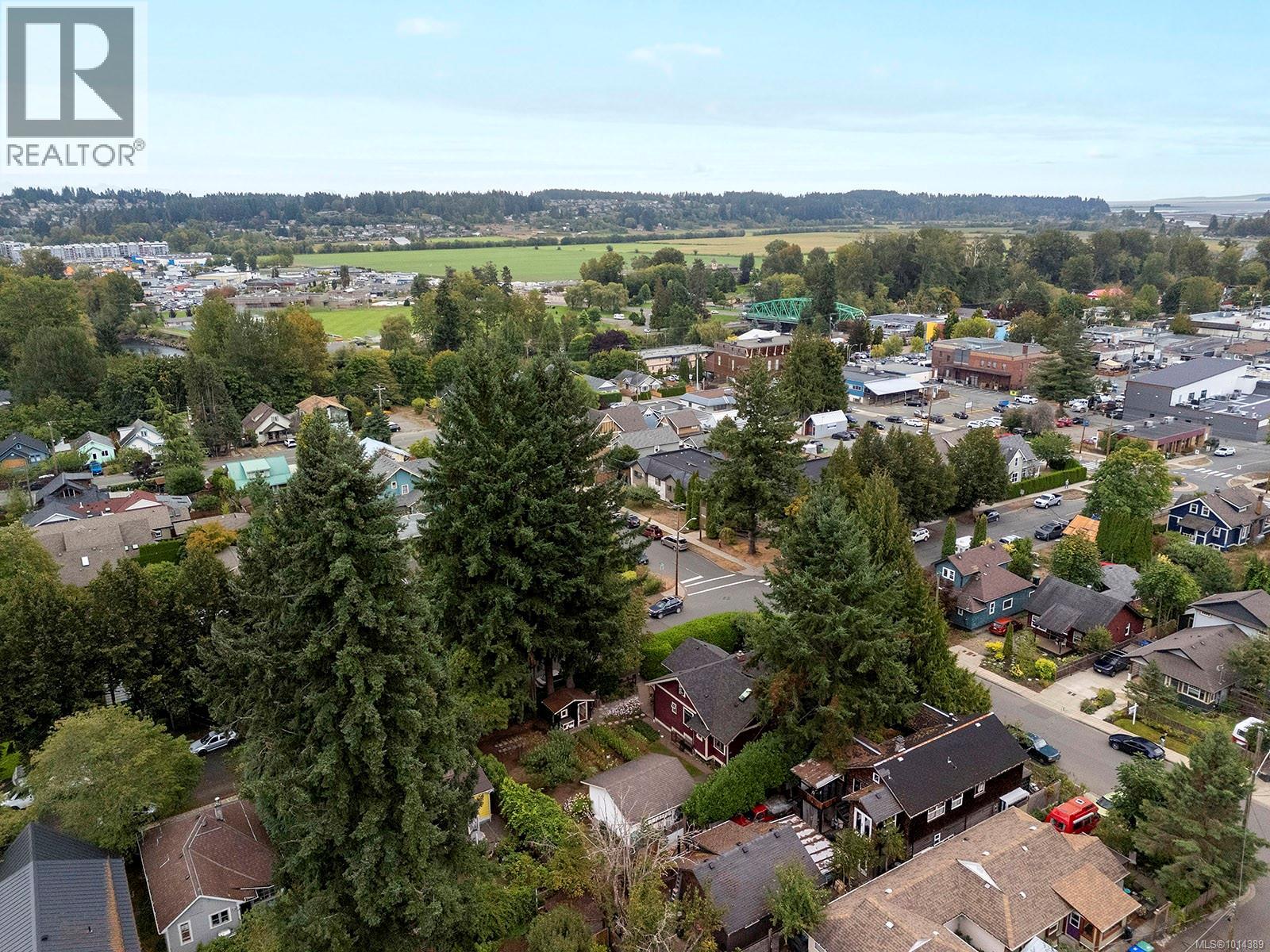 185 Duncan Ave, Courtenay