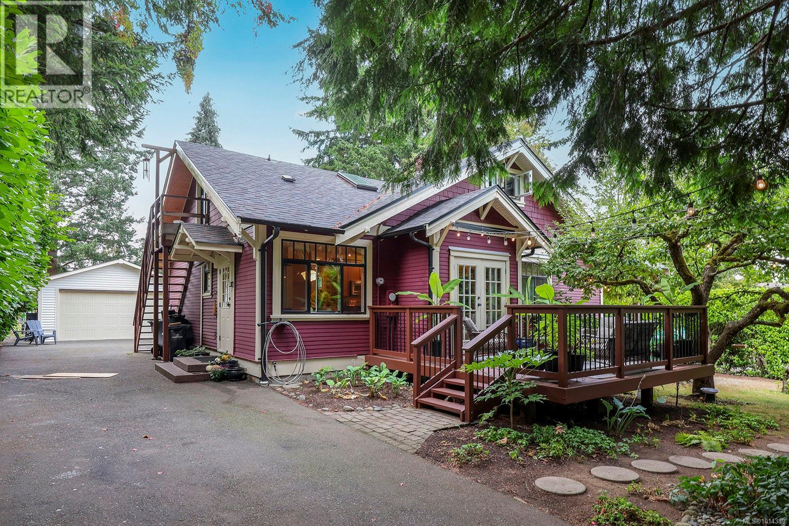 185 Duncan Ave, Courtenay