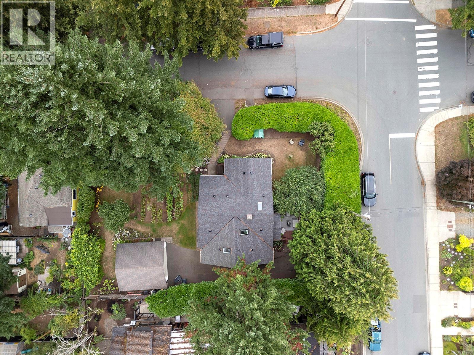 185 Duncan Ave, Courtenay