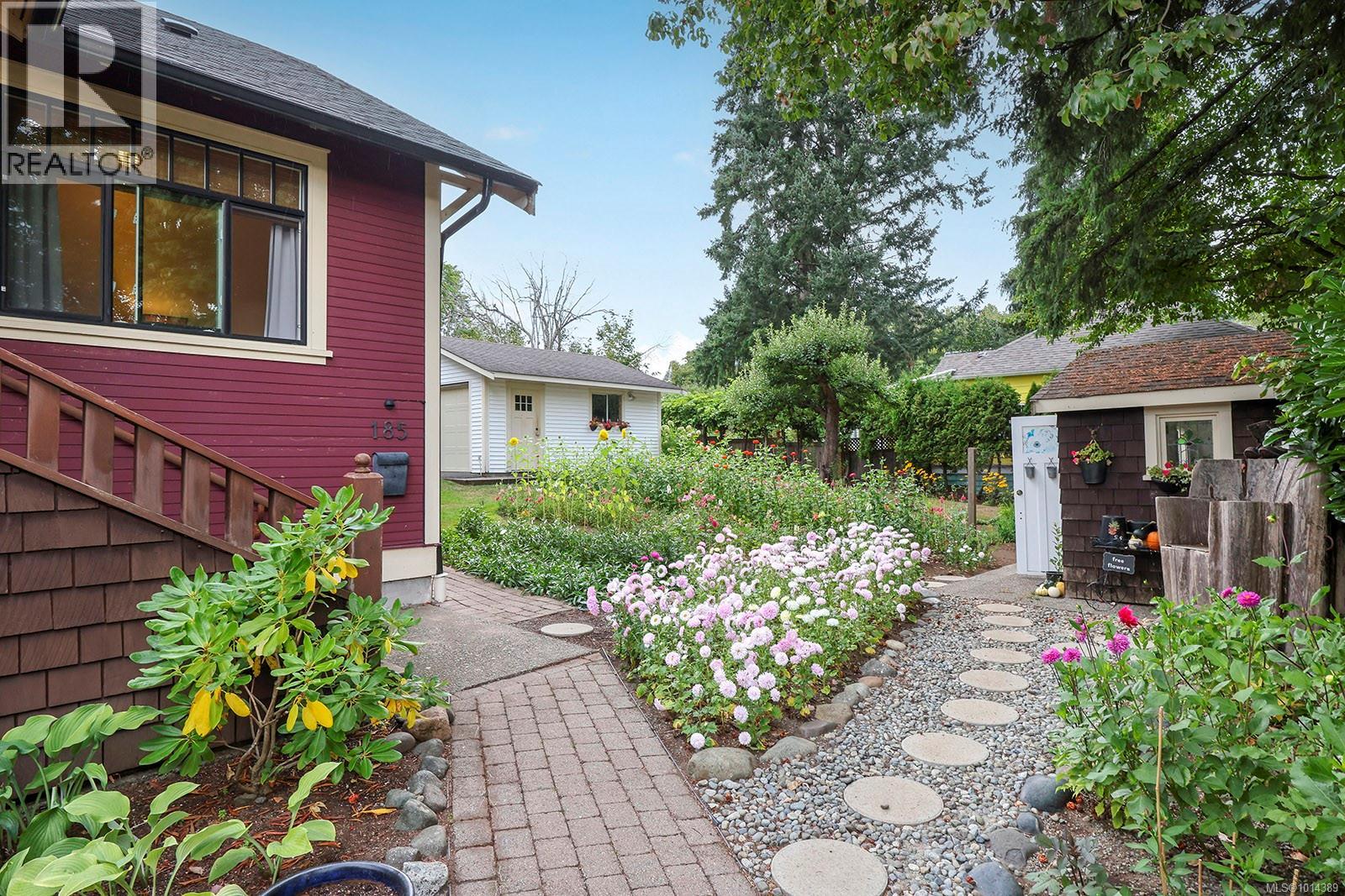 185 Duncan Ave, Courtenay