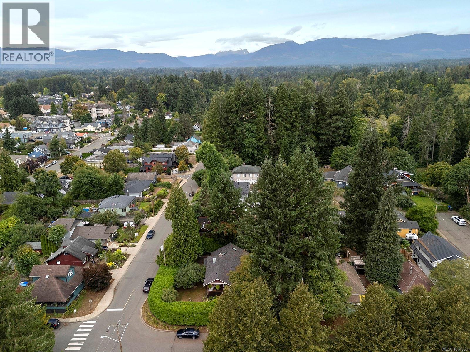 185 Duncan Ave, Courtenay