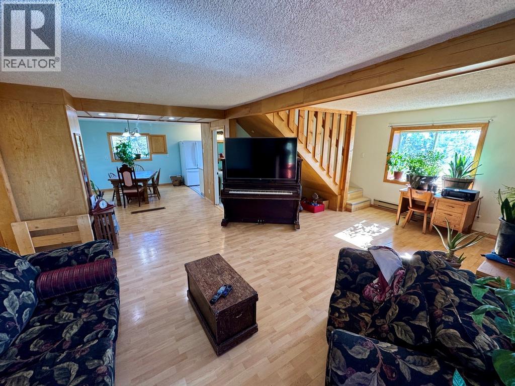 12705 Hwy 52 N, Dawson Creek