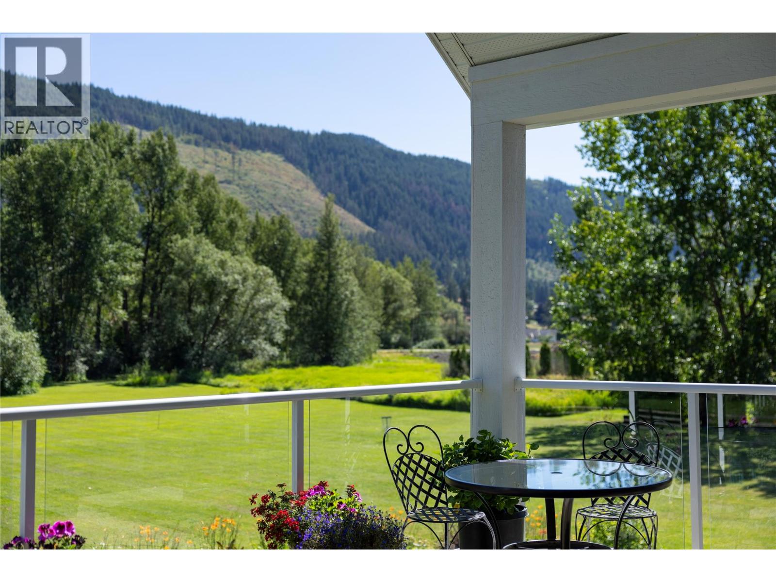 6984 Highway 6, Coldstream