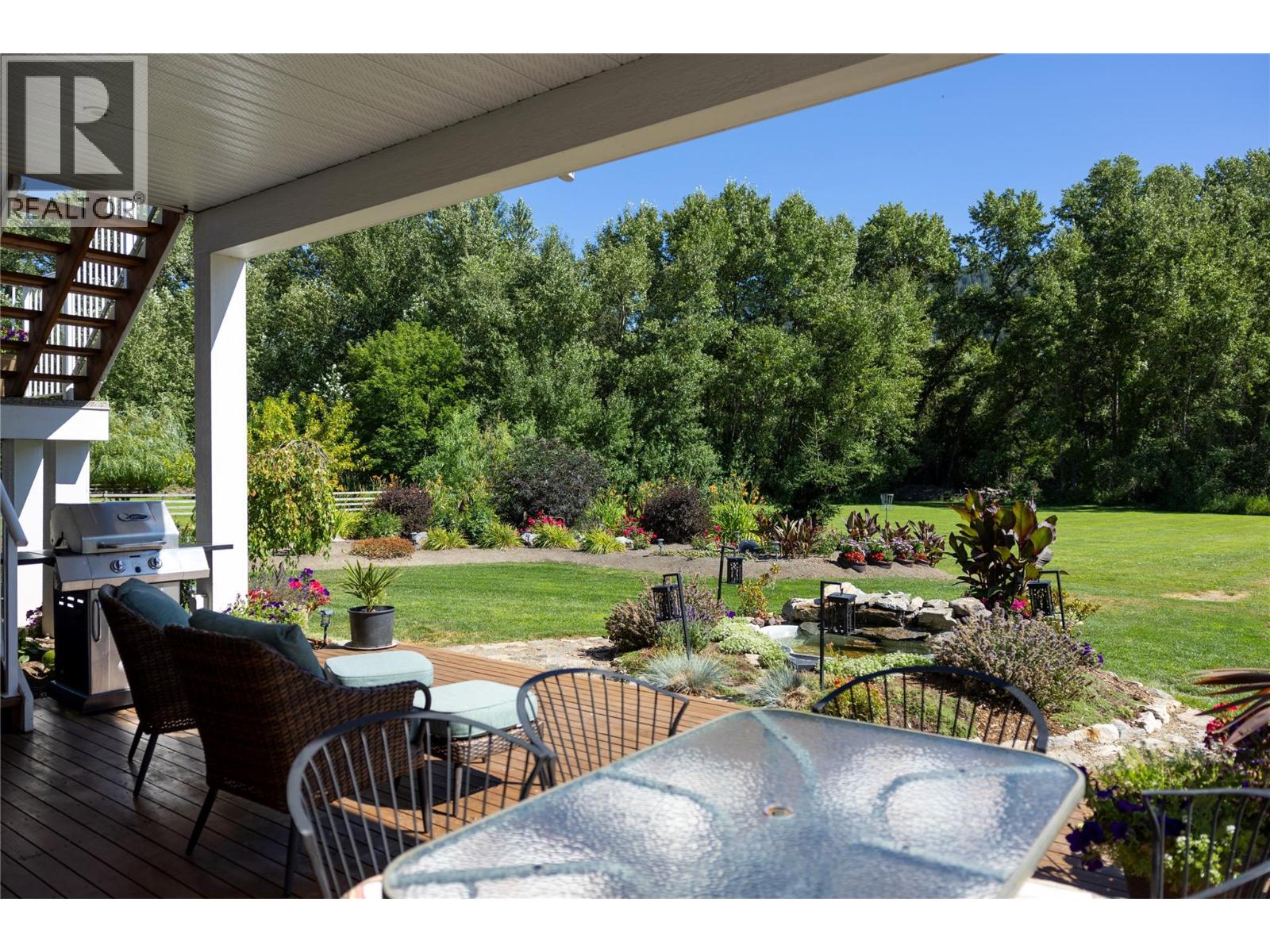 6984 Highway 6, Coldstream