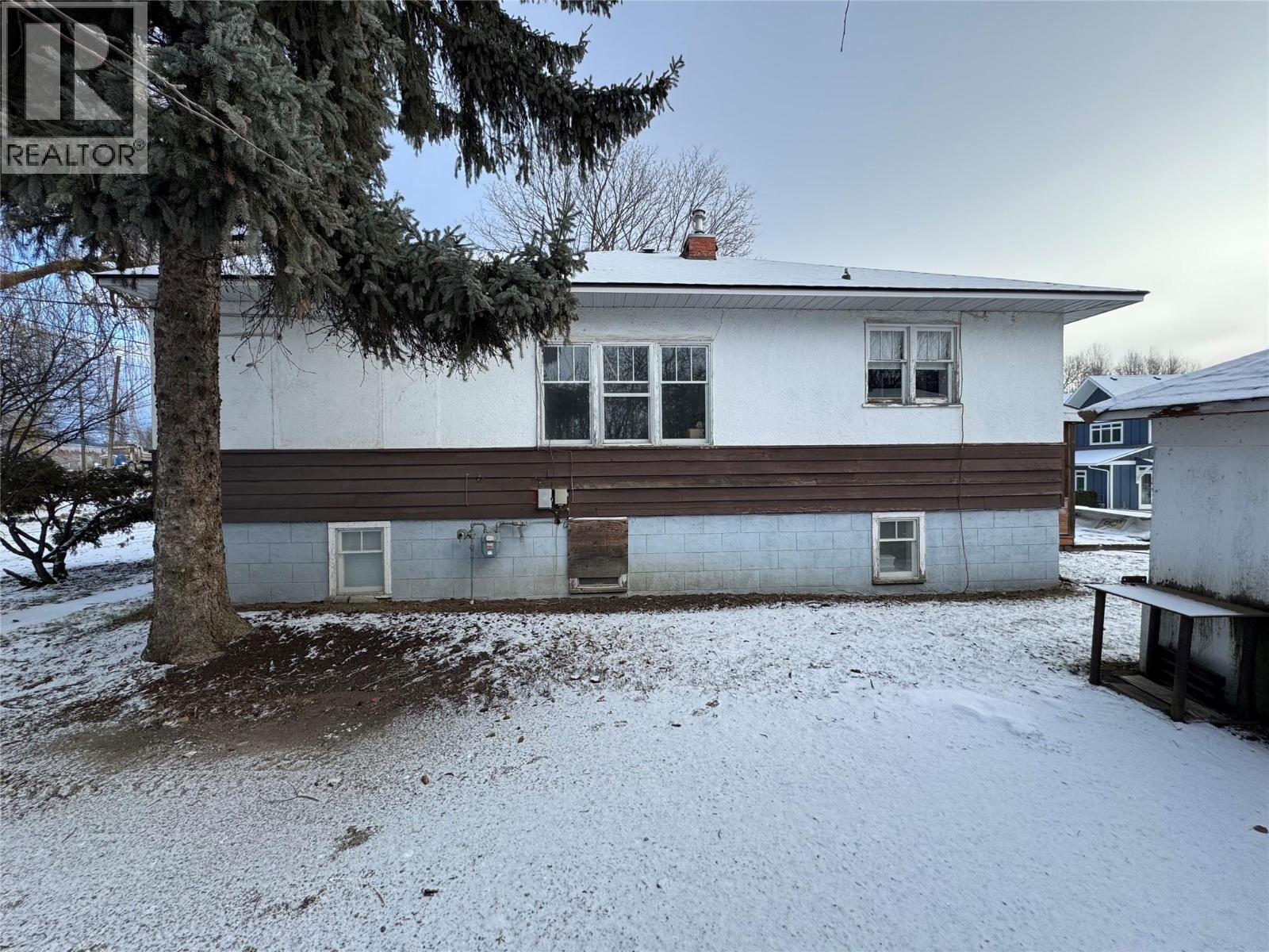 6984 Highway 6, Coldstream