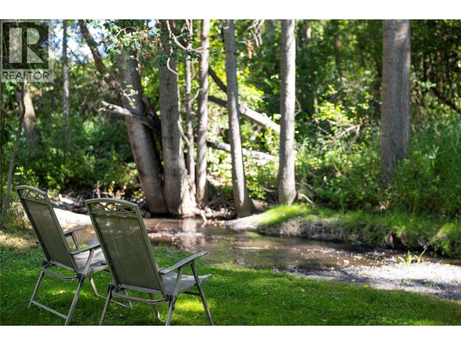 6984 Highway 6, Coldstream