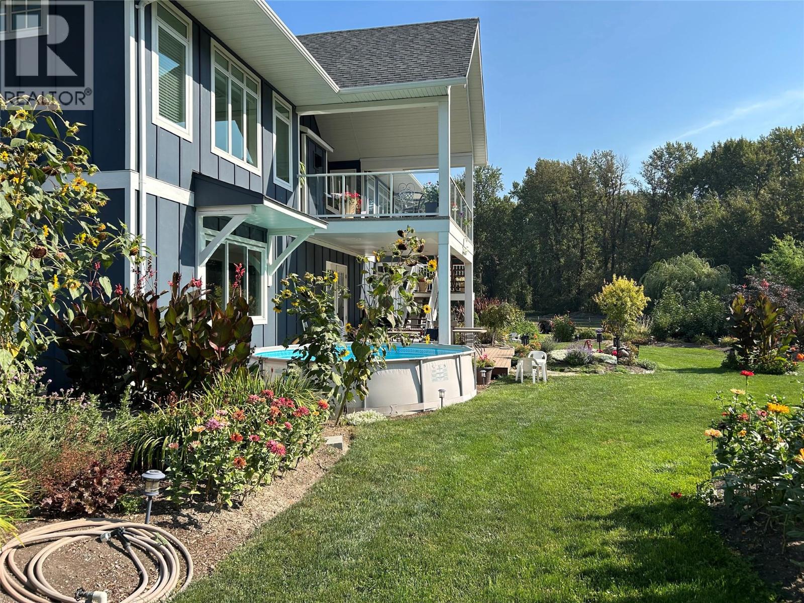 6984 Highway 6, Coldstream