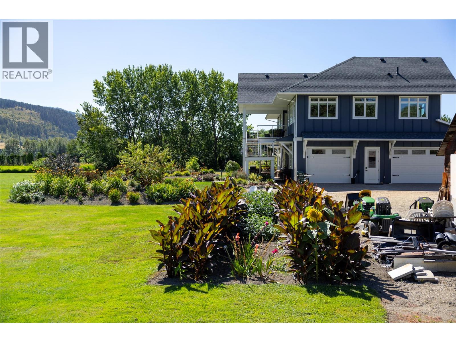6984 Highway 6, Coldstream
