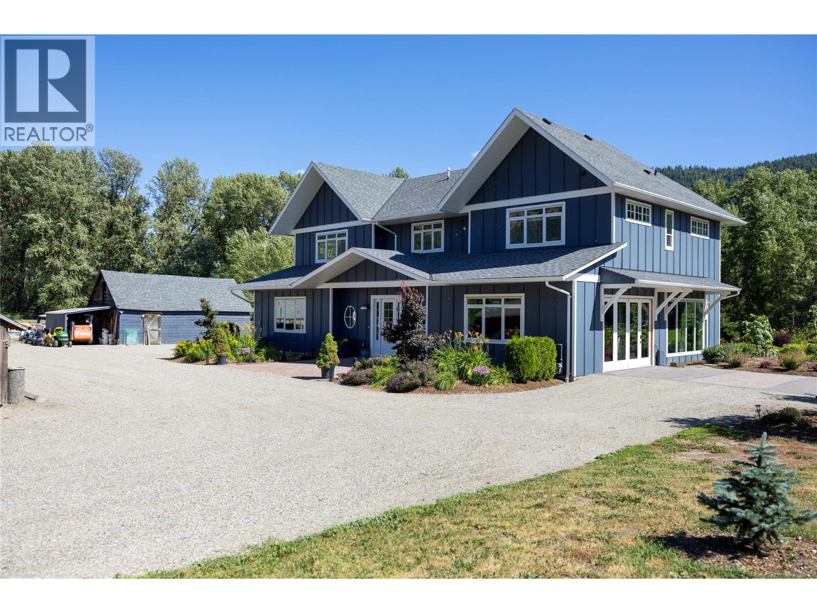 6984 Highway 6, Coldstream