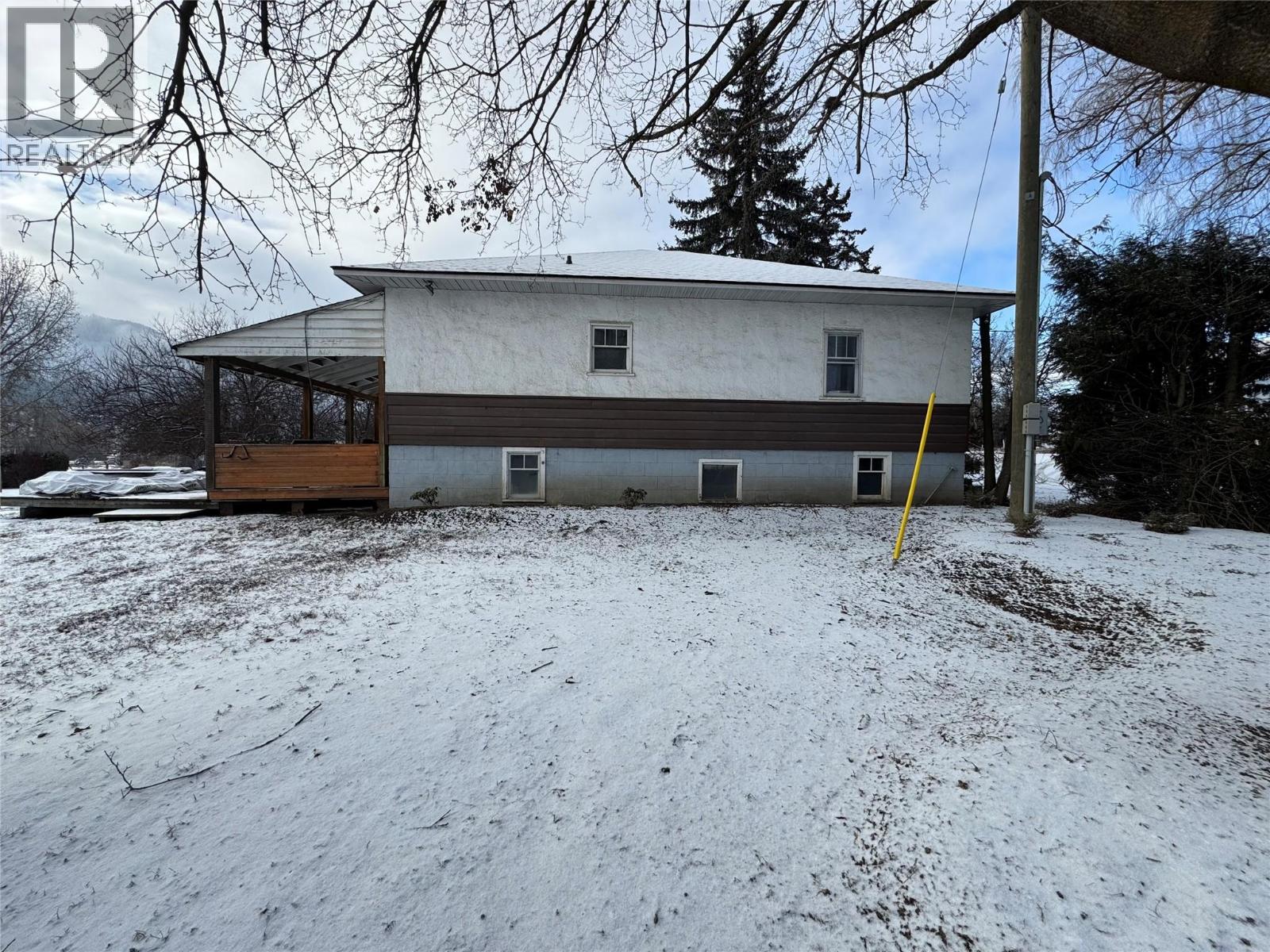 6984 Highway 6, Coldstream