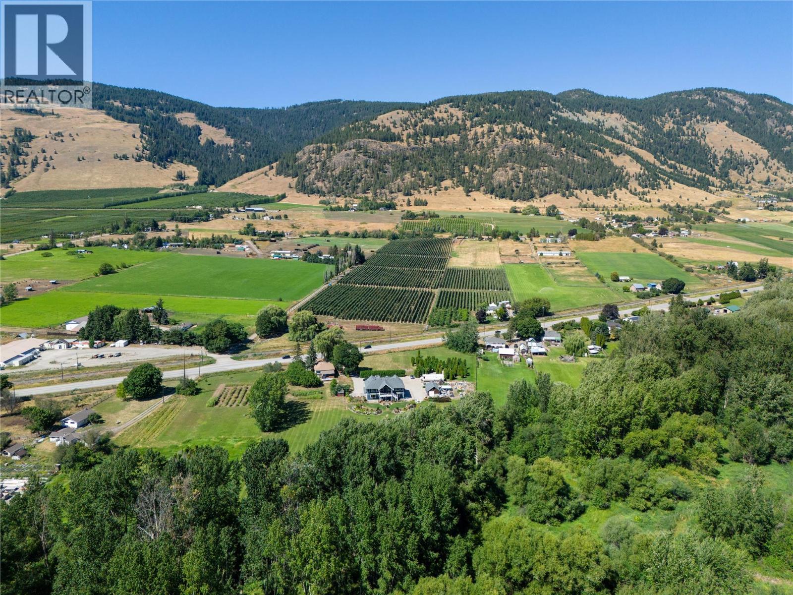6984 Highway 6, Coldstream
