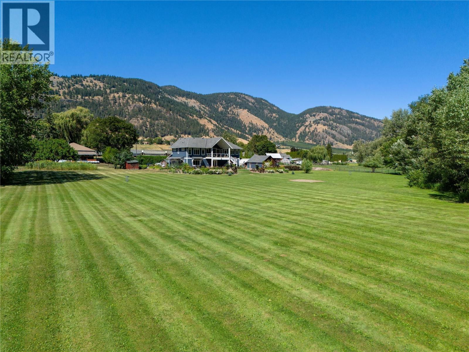 6984 Highway 6, Coldstream