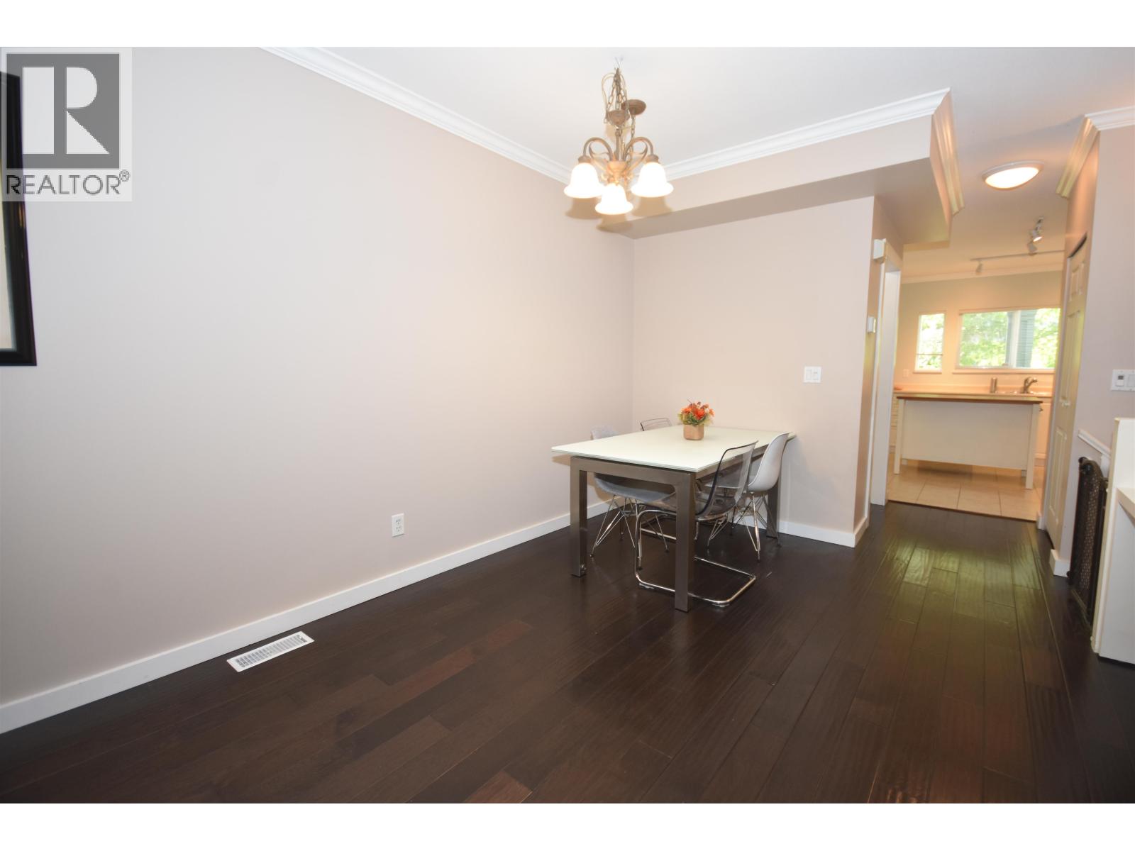 #6-4787 57 Street, Delta