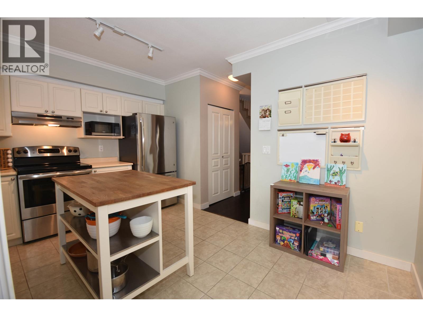 #6-4787 57 Street, Delta