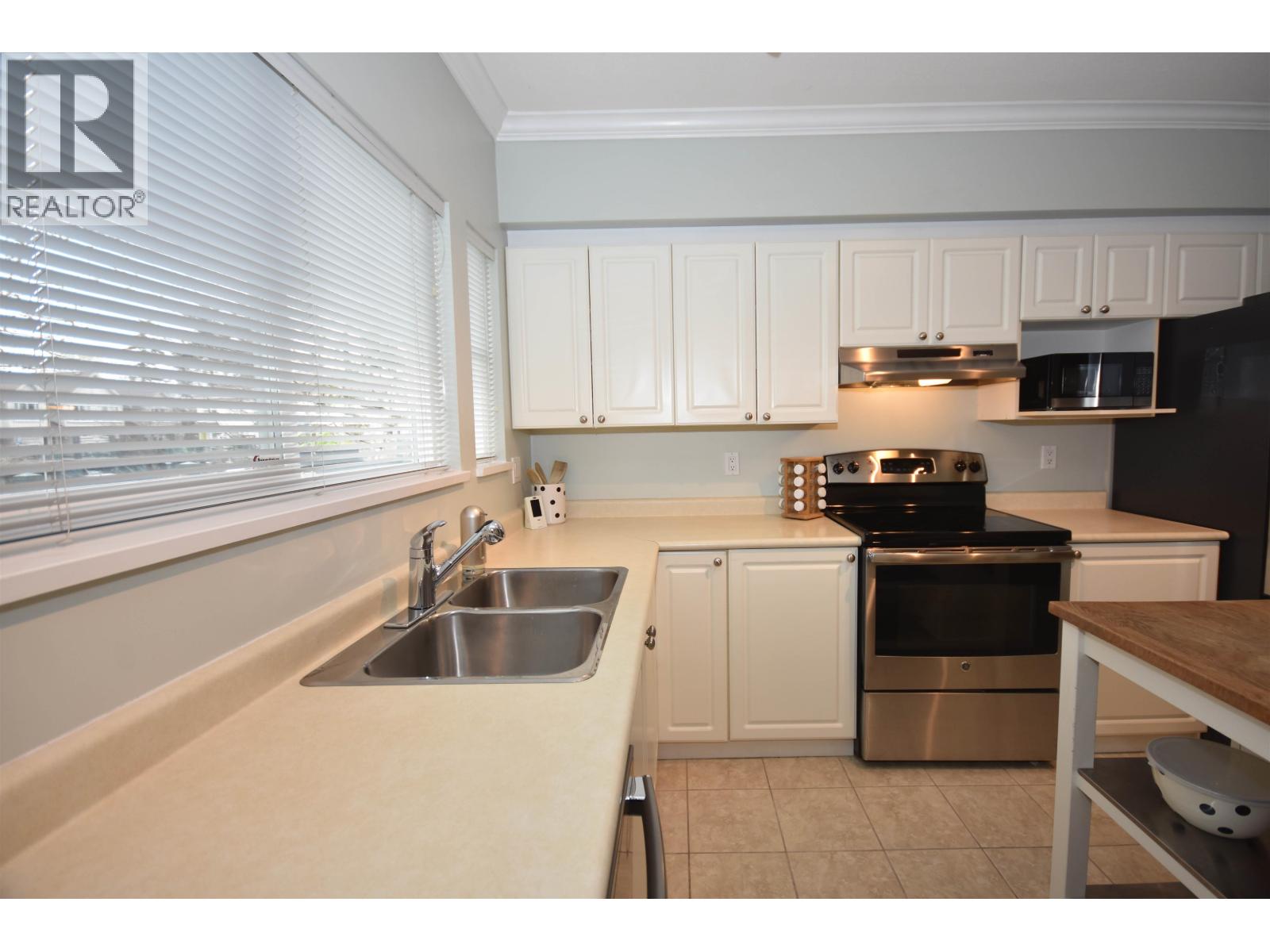 #6-4787 57 Street, Delta