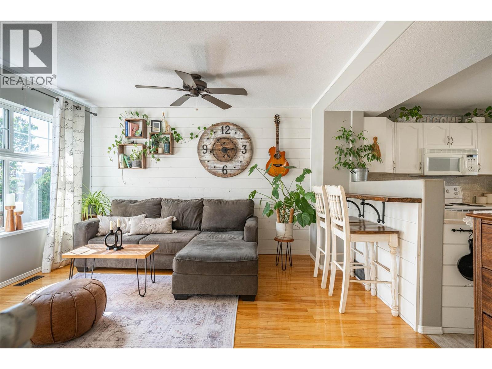 2395 Pleasant Valley Road Unit# 31, Armstrong