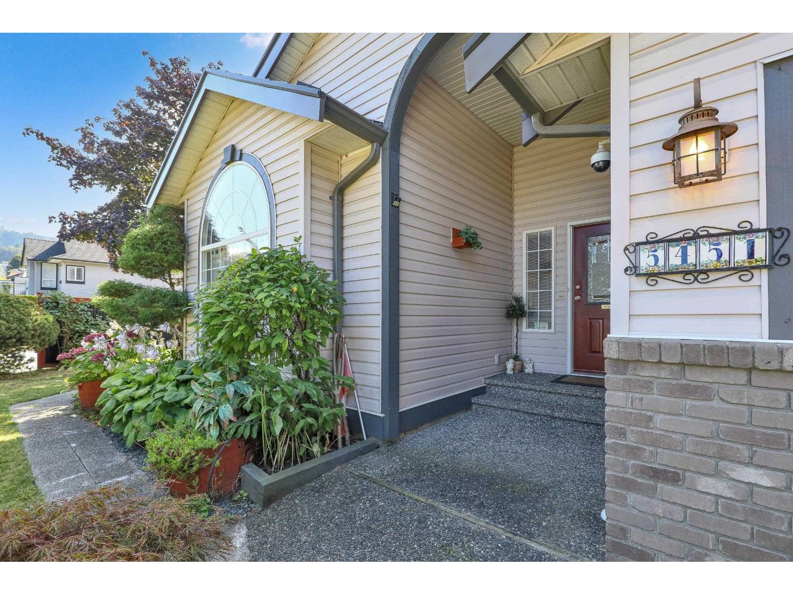 5451 CEDARCREEK DRIVE, Promontory, Chilliwack