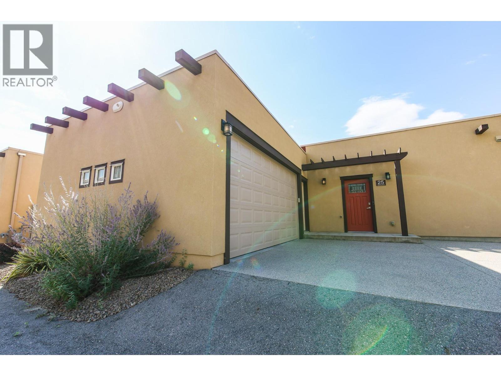 2000 VALLEYVIEW Drive Unit# 25, Osoyoos