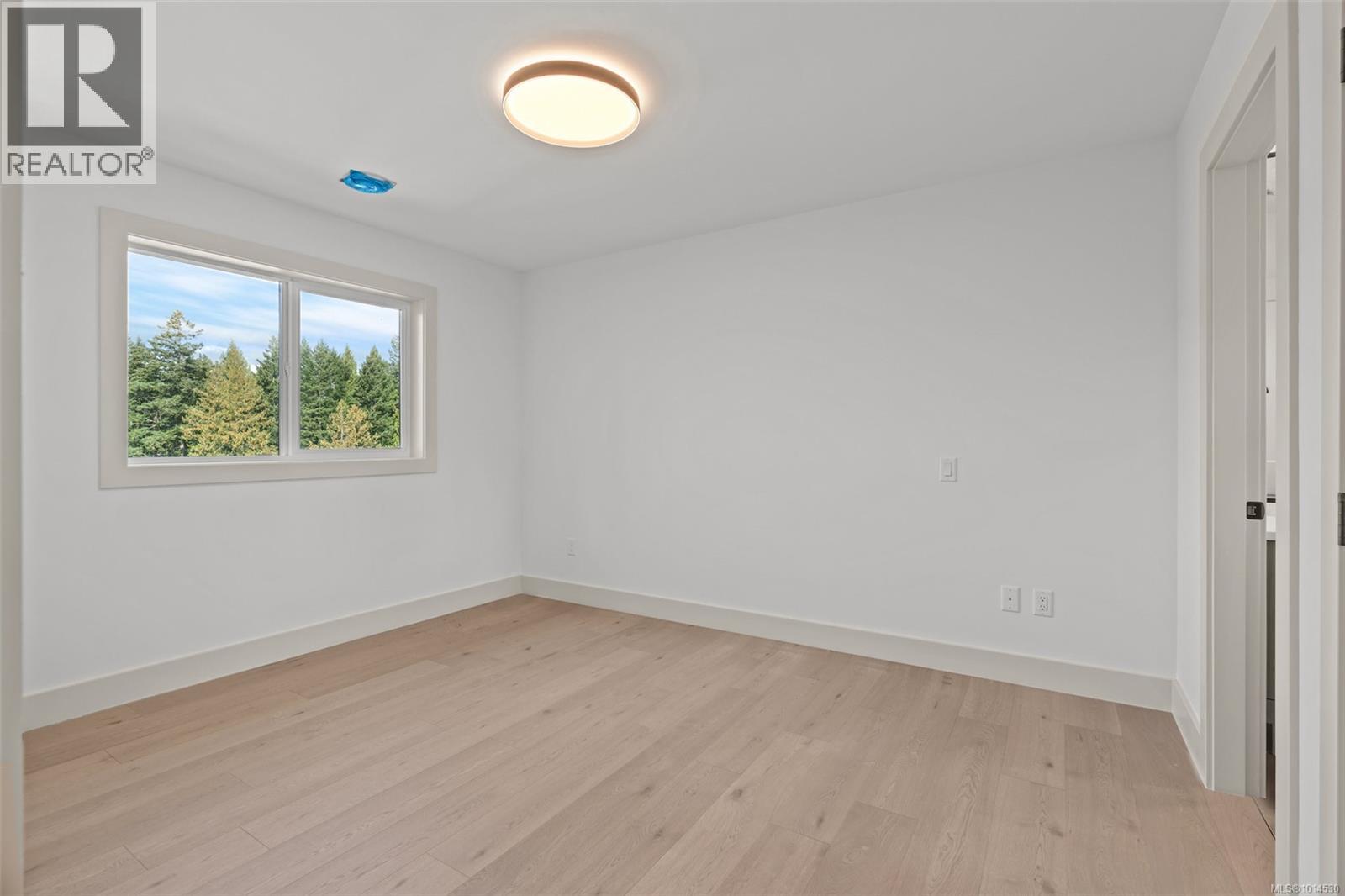 1 571 Bezanton Way, Colwood