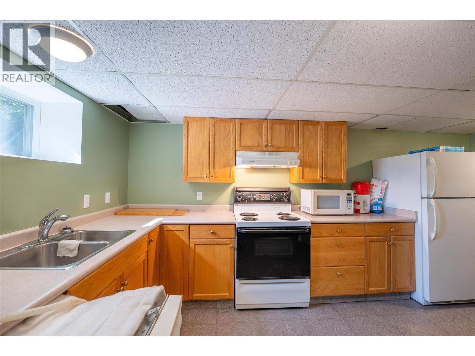 919 Downie Street, Revelstoke