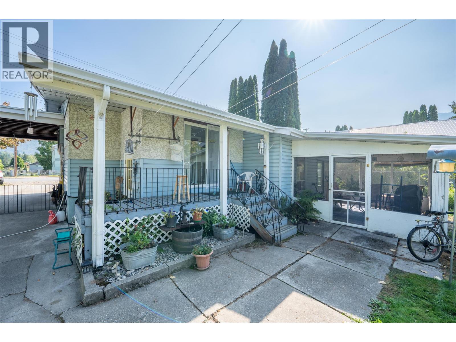 919 Downie Street, Revelstoke