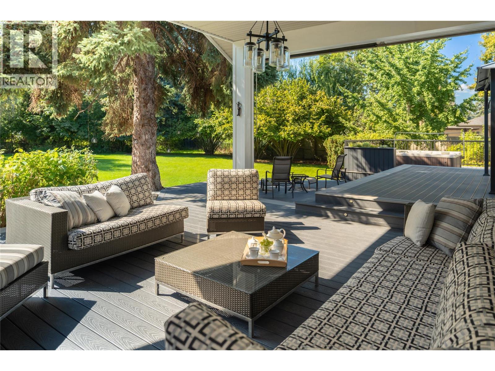  529 KNOWLES Road, Kelowna