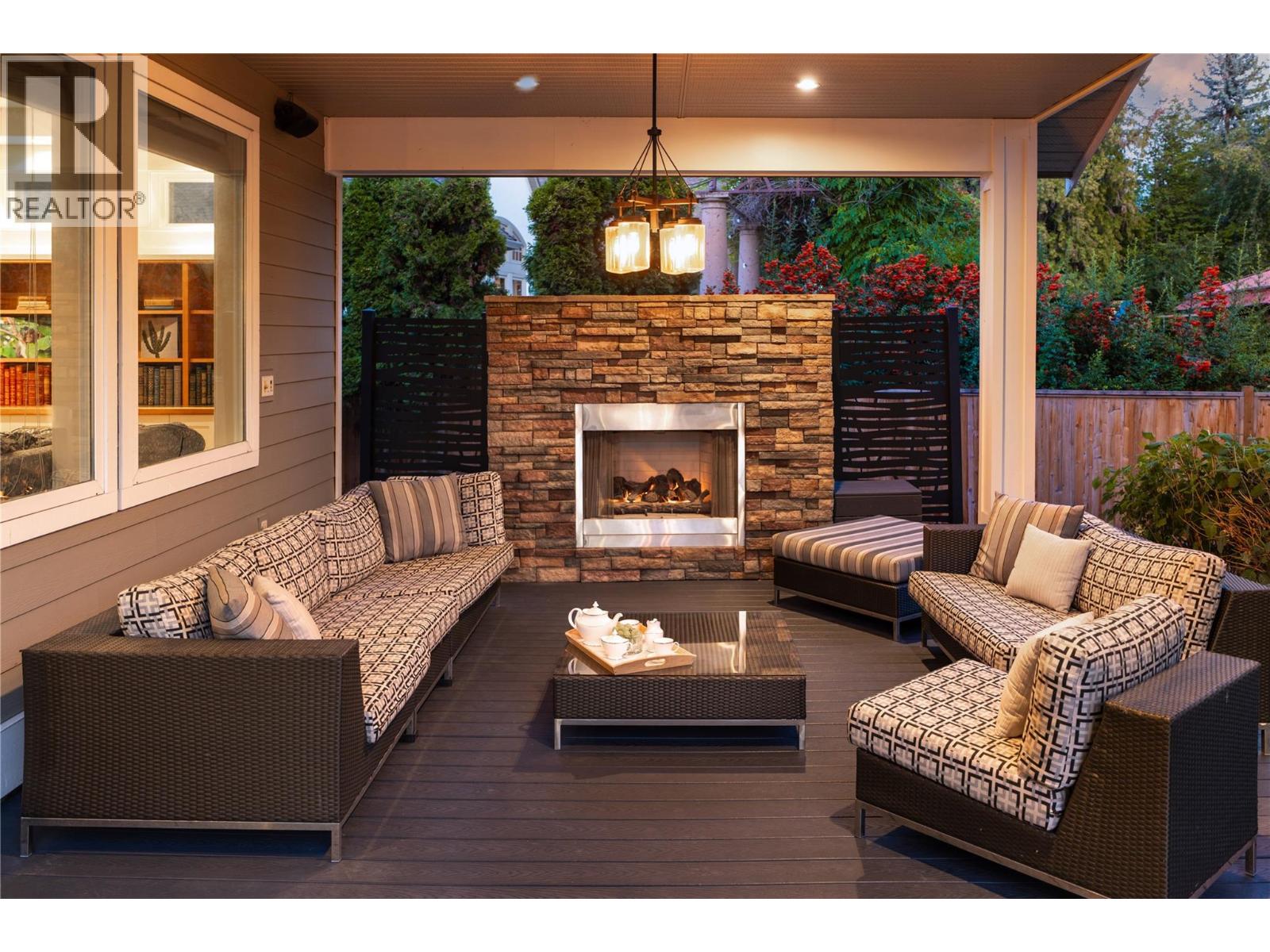  529 KNOWLES Road, Kelowna