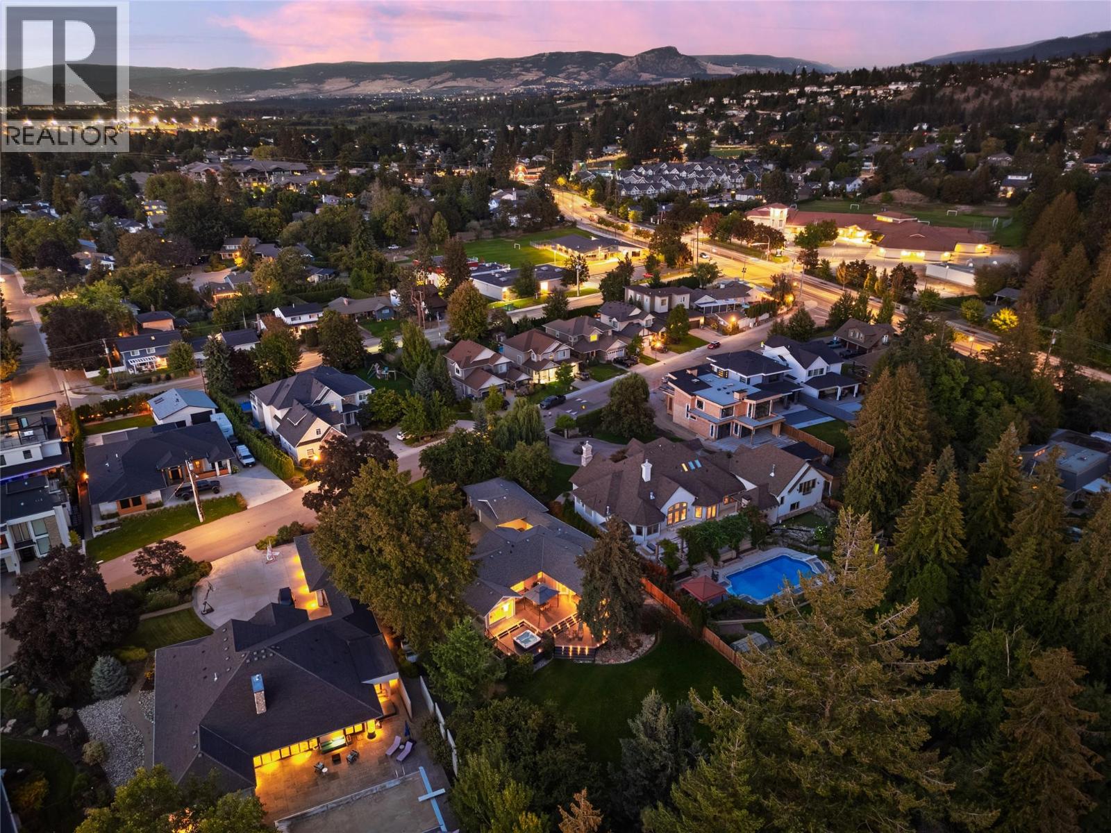  529 KNOWLES Road, Kelowna