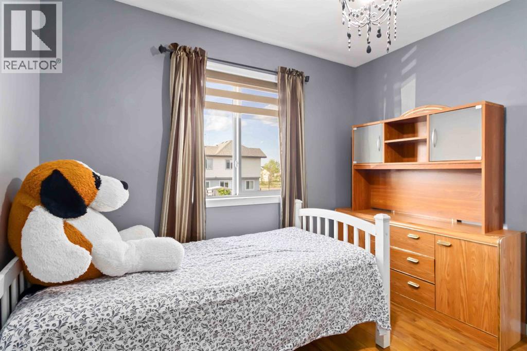 100 Millennium Gate, Fort McMurray