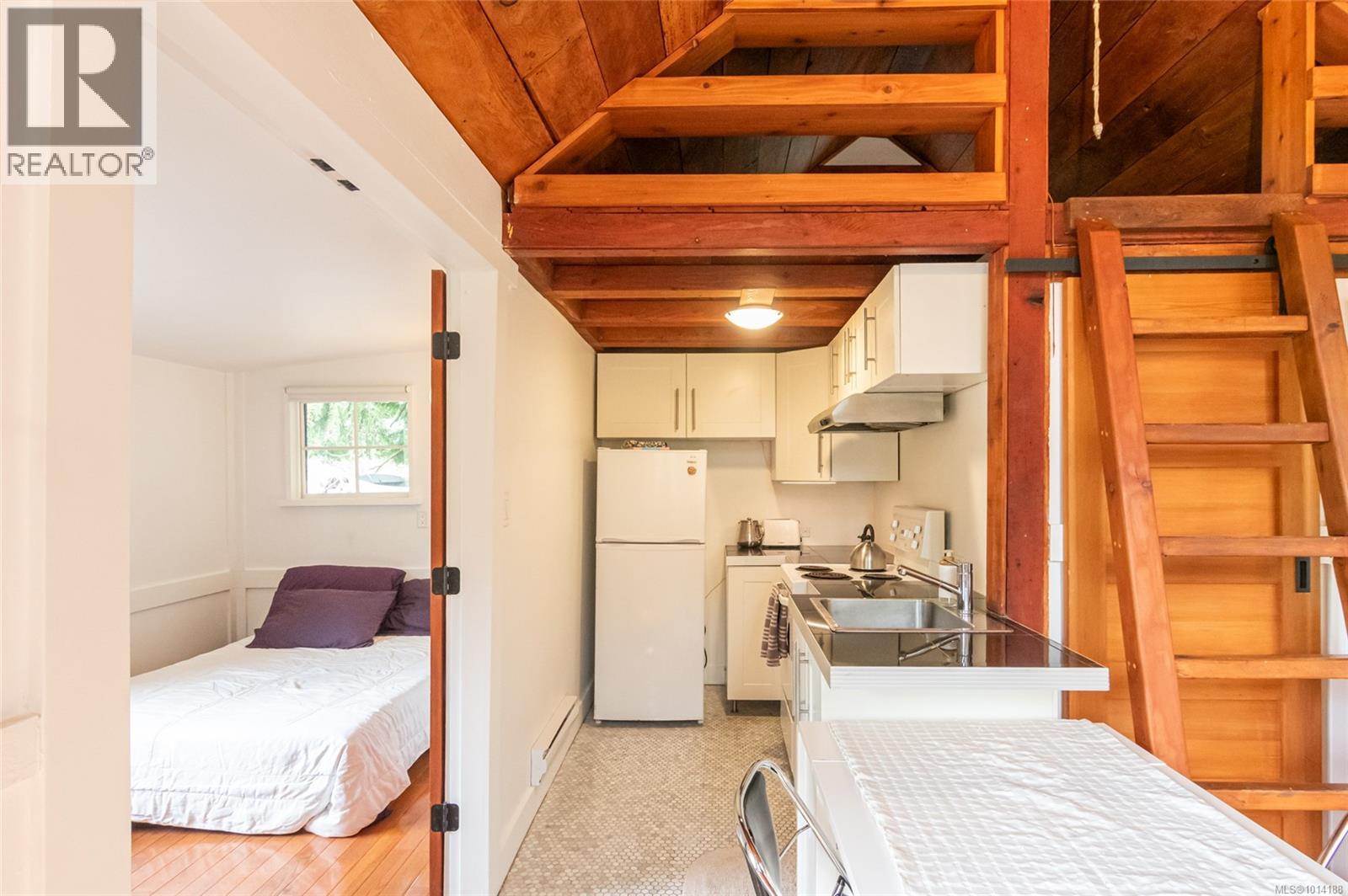 120 Heidi Pl, Salt Spring