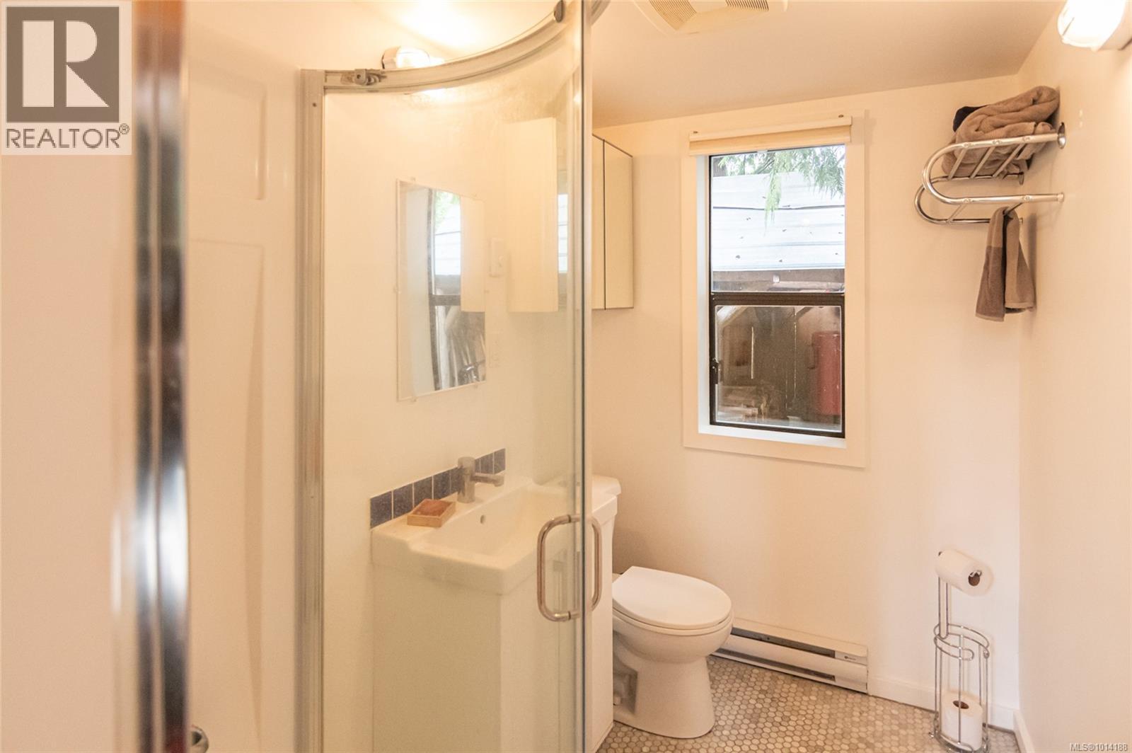120 Heidi Pl, Salt Spring