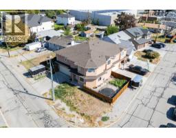 102 297 WATERFORD Avenue, Penticton