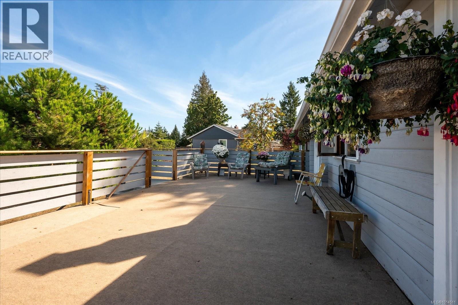 330 Temple St, Parksville