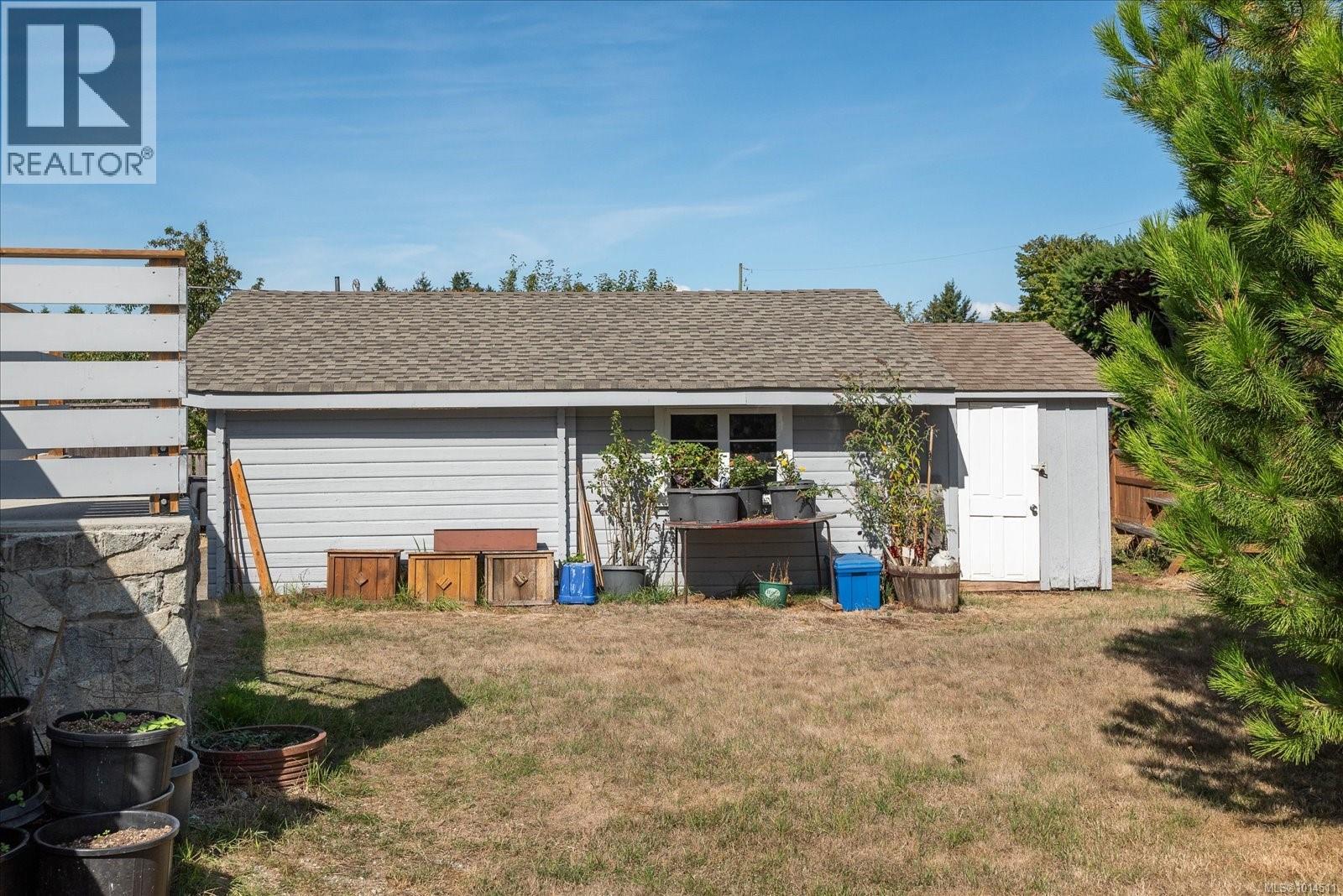330 Temple St, Parksville