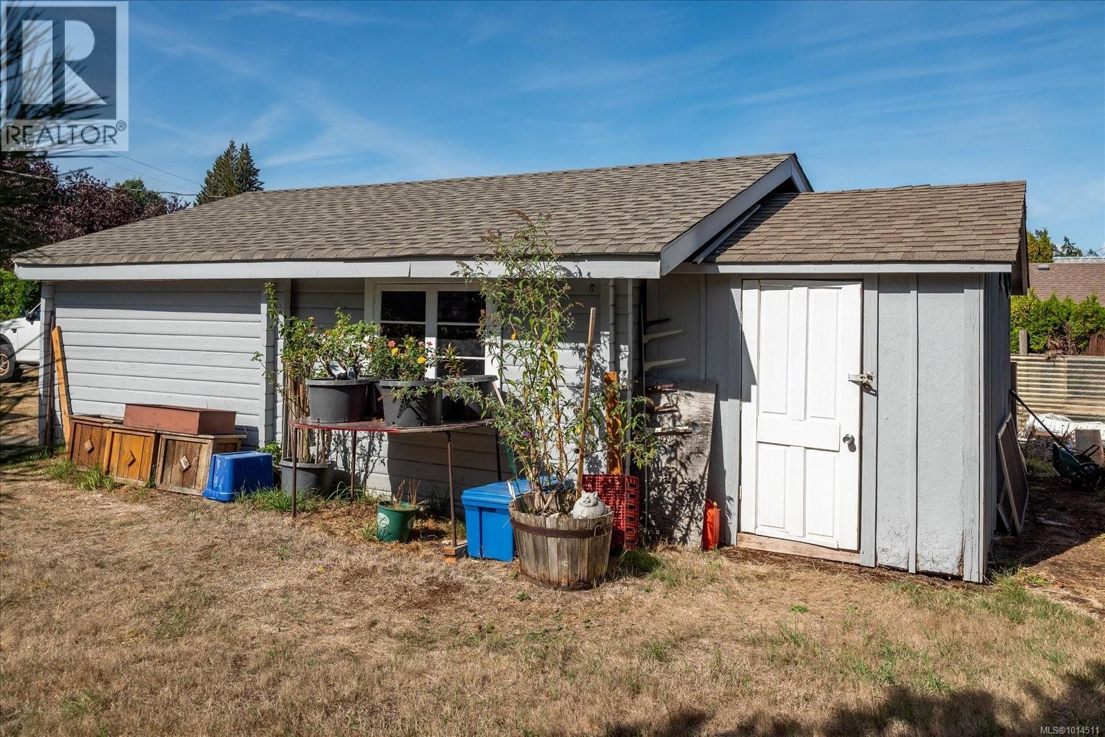 330 Temple St, Parksville