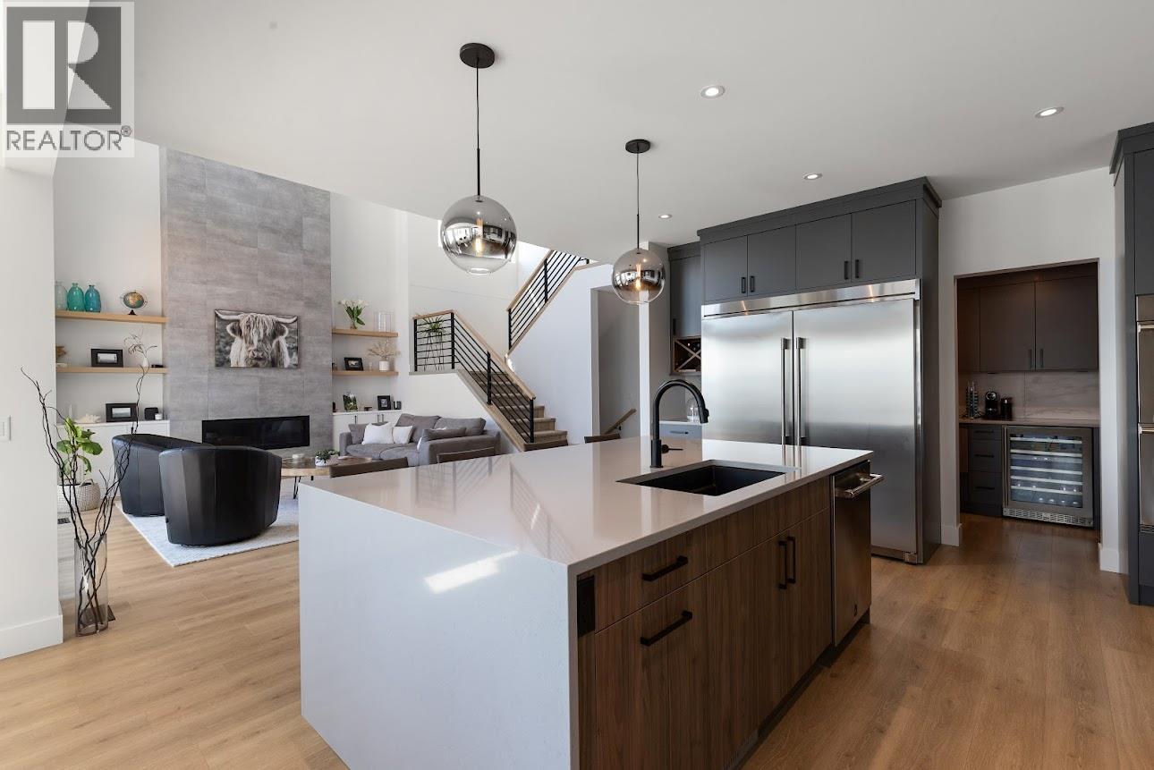  254 Summer Wood Drive, Kelowna
