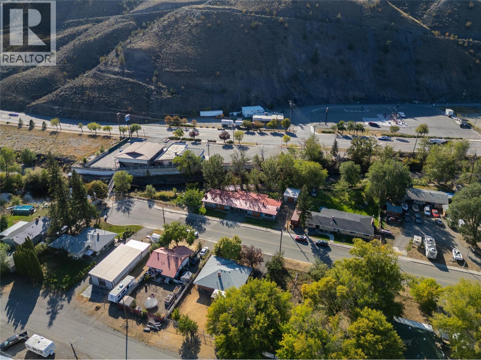 840/842 Collins Road, Cache Creek