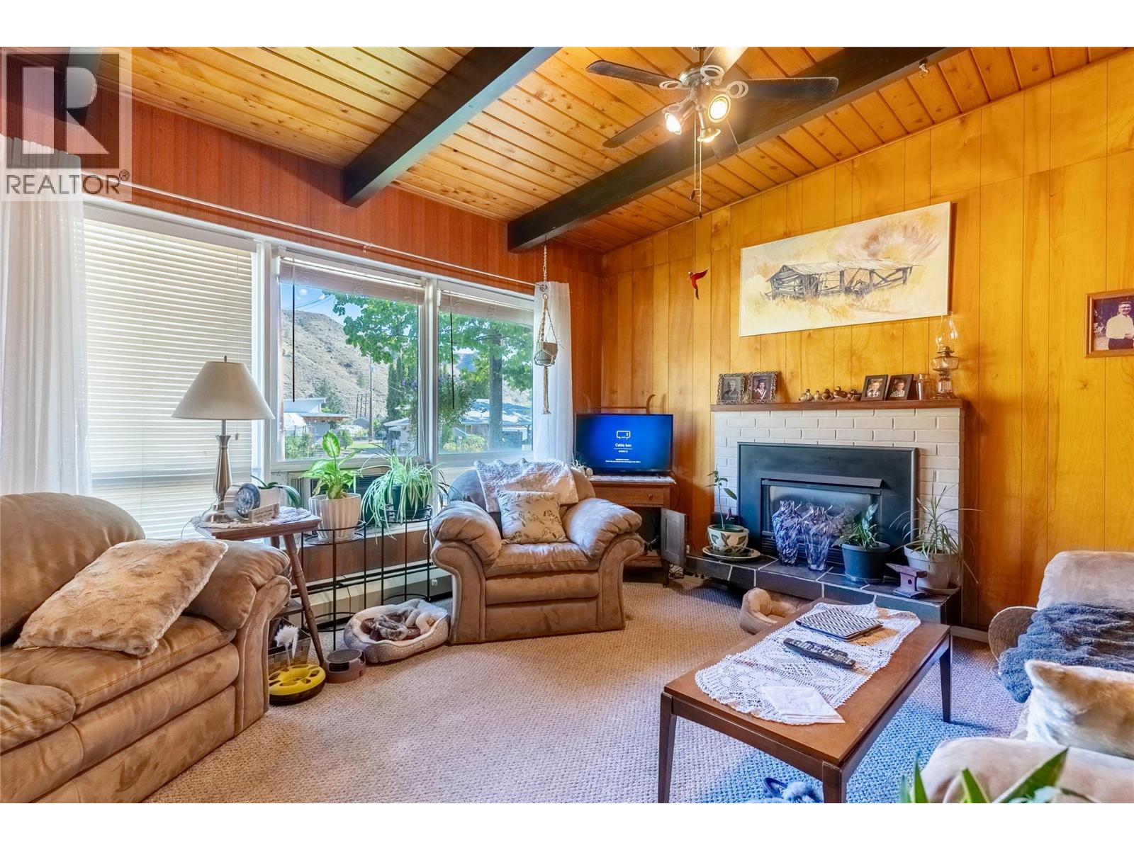 840/842 Collins Road, Cache Creek